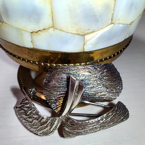 Vintage Kollmar & Jourdan 935 Silver Textured Flower Brooch Pin - Picture 7 of 13